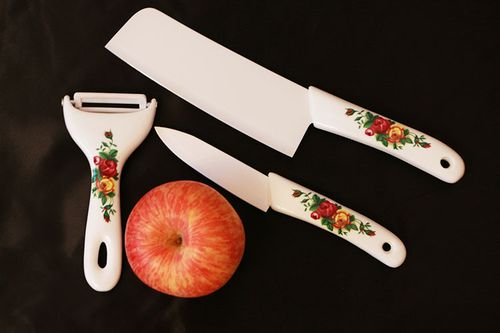 陶瓷刀具与厨房小工具 让日常料理更安全卫生的实用指南